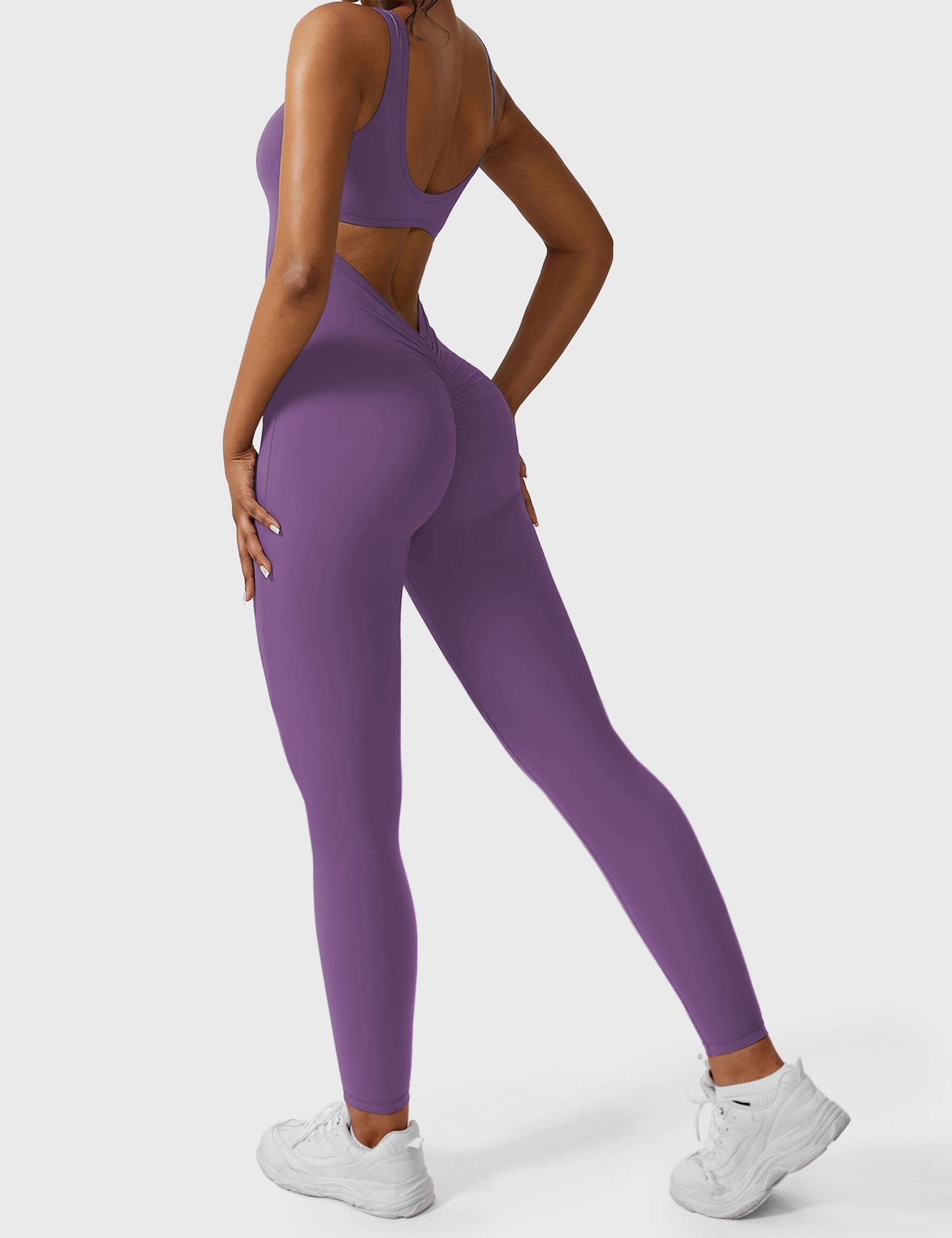 Yeoreo Lizvette Jumpsuit mit V-Rücken