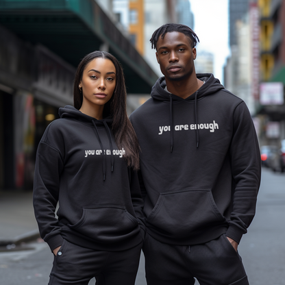 YAE | Unisex-hoodie med citat