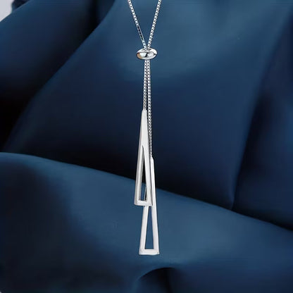 Collar Lariat de Elegancia Grácil