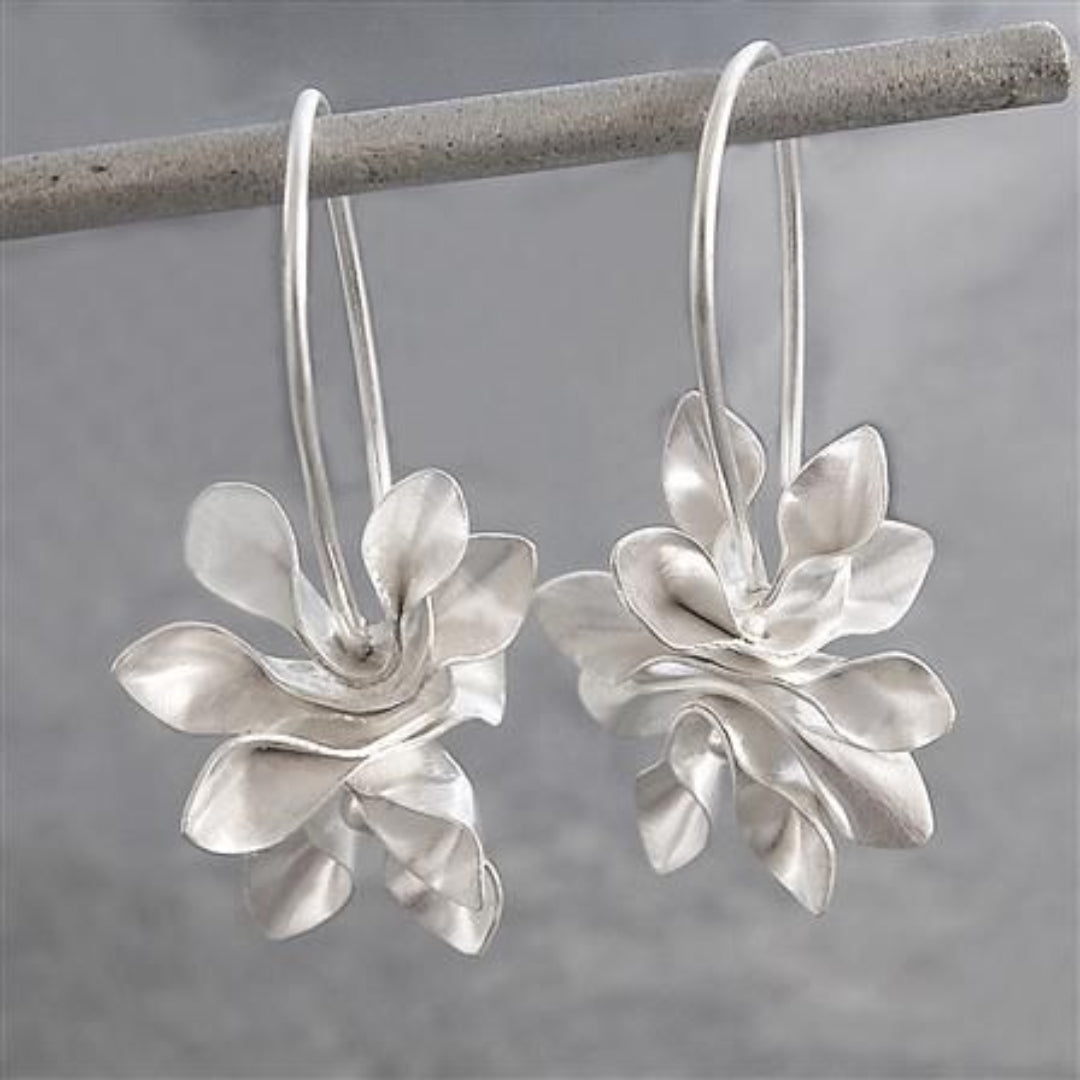 Pendientes Vintage de Flor Irregular en Plata