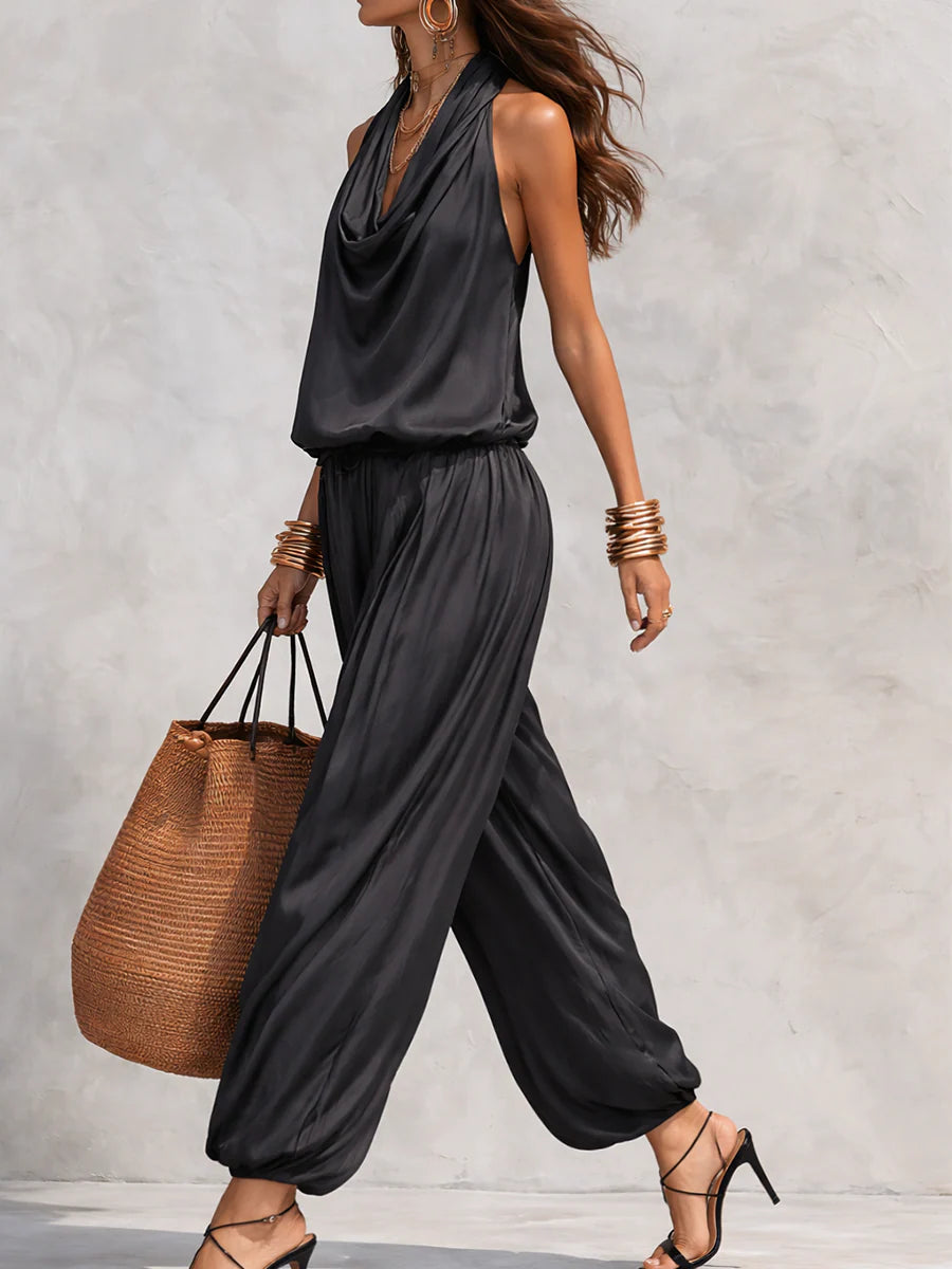 Completo Serena composto da top all'americana e pantaloni a pieghe