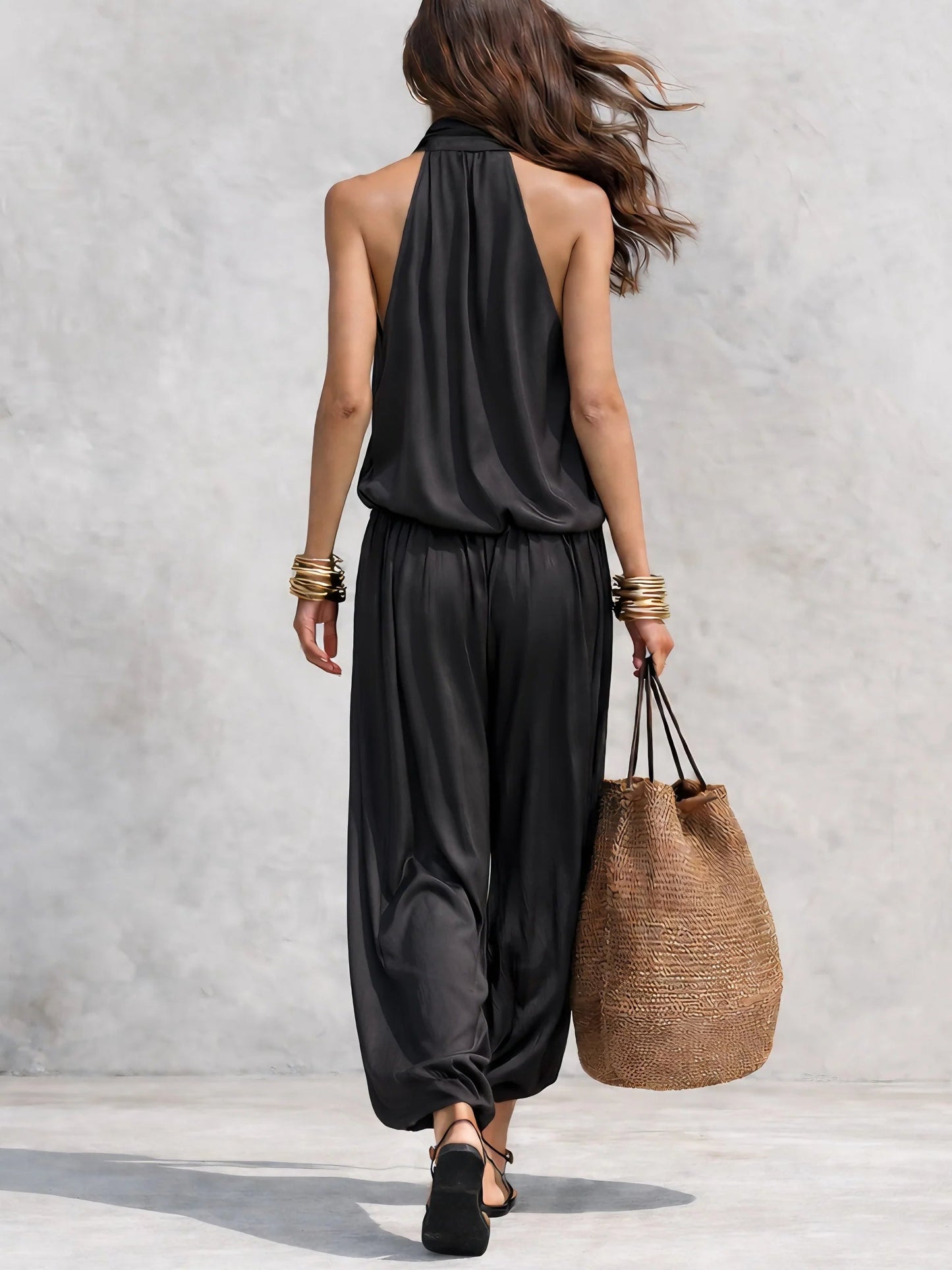 Completo Serena composto da top all'americana e pantaloni a pieghe