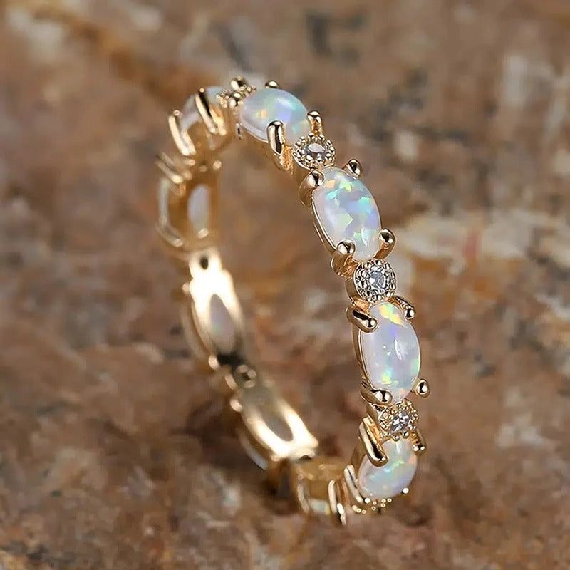 Anillo Eternity Vintage de Ópalo en Oro