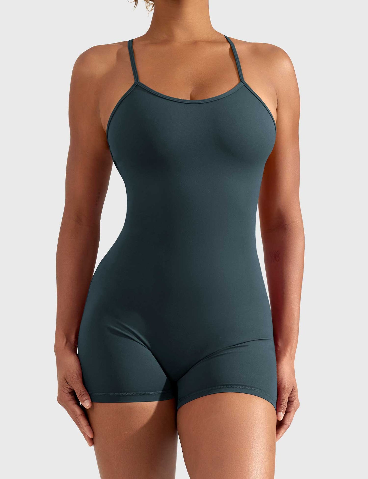 Yeoreo Liza V-Rücken Romper