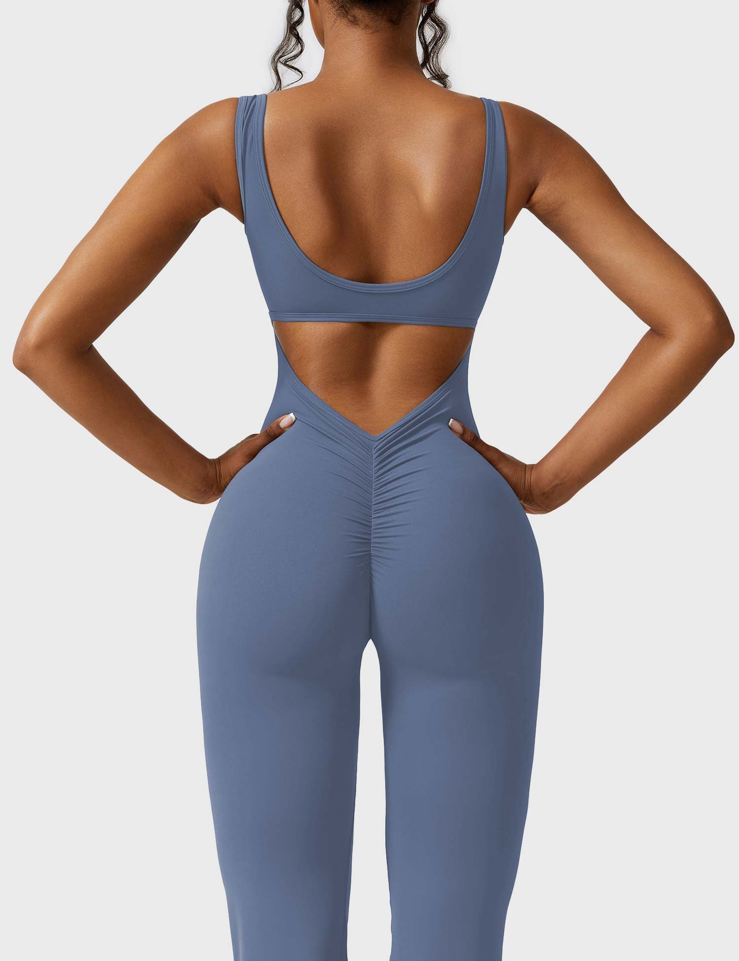 Yeoreo Lizvette Jumpsuit mit V-Rücken