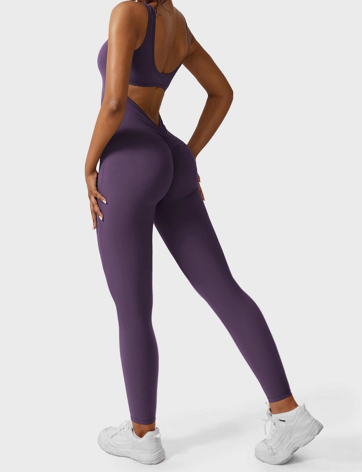 Yeoreo Lizvette Jumpsuit mit V-Rücken