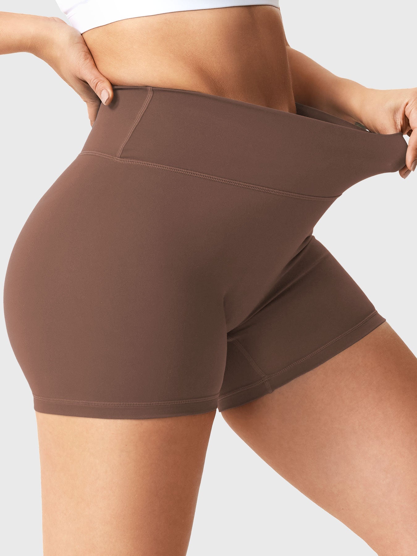 Yeoreo Craze 3.6" Scrunch Shorts