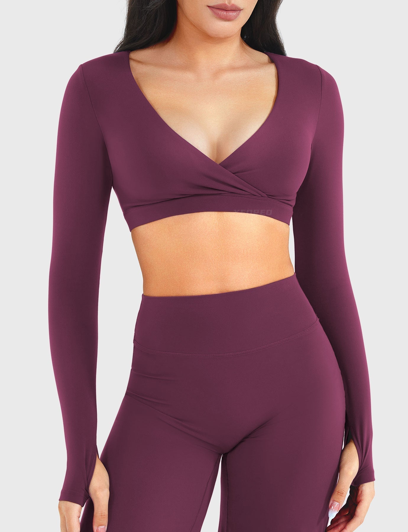 Yeoreo Aberney V-Ausschnitt Crop Top