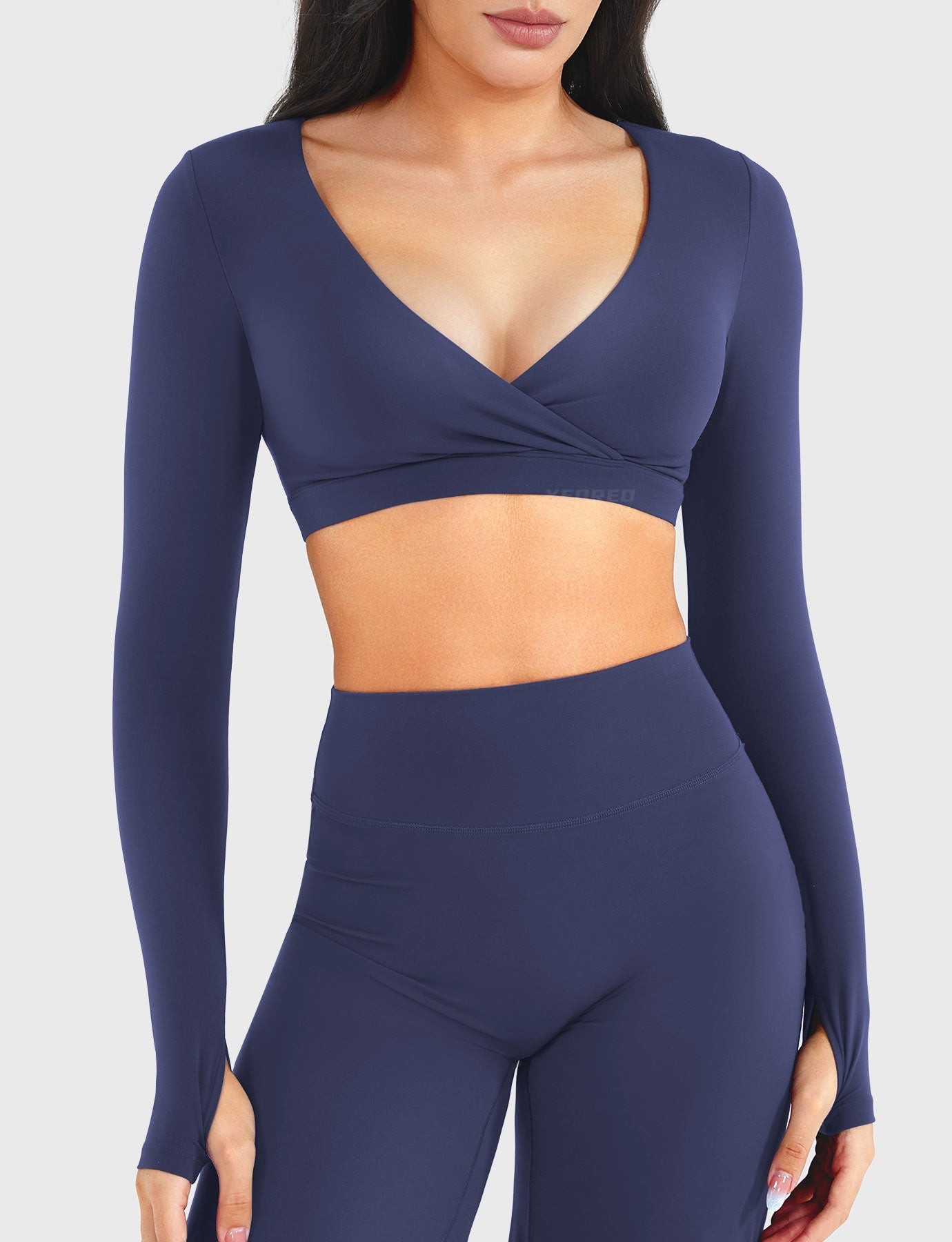 Yeoreo Aberney V-Ausschnitt Crop Top