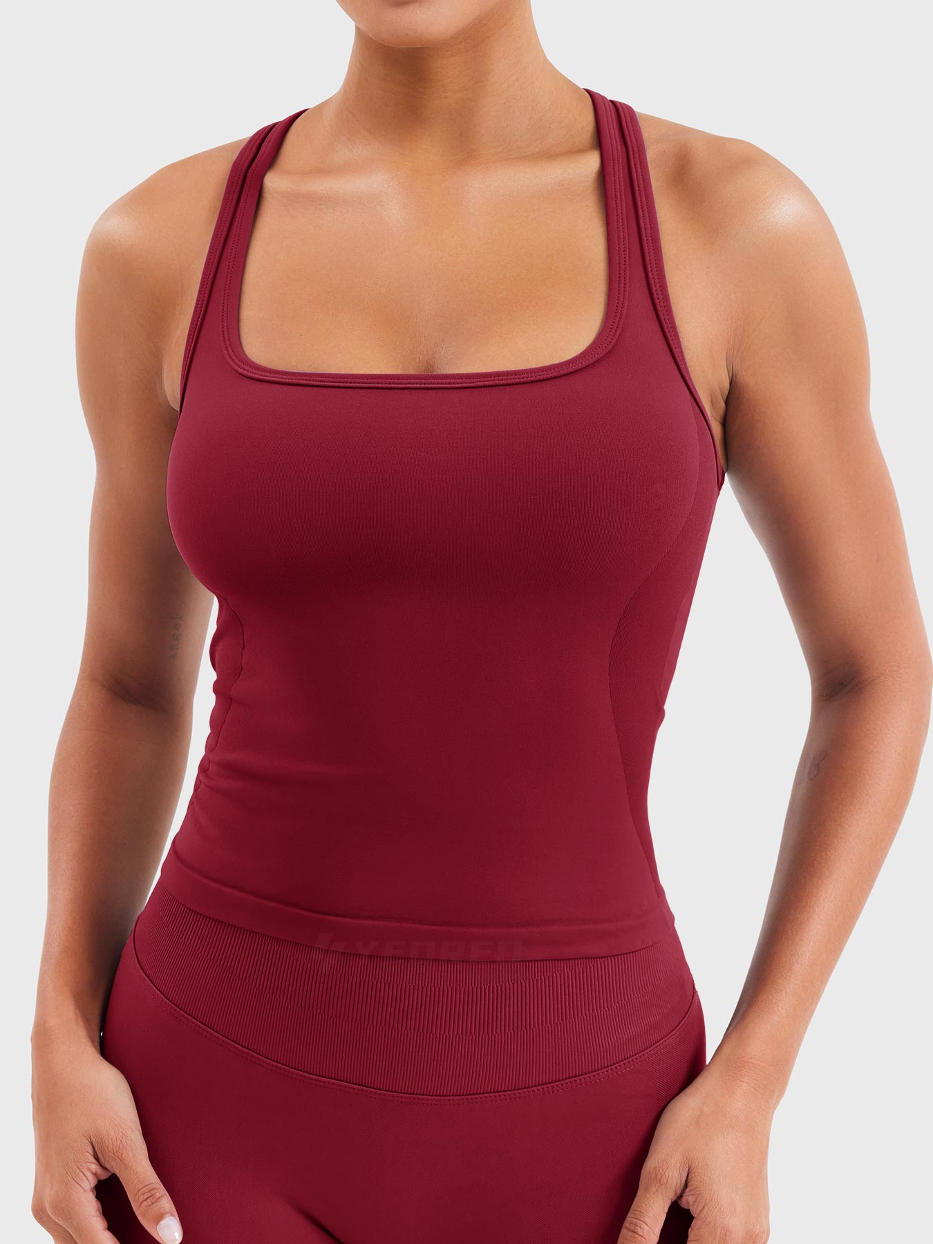 Yeoreo Esteile Seamless Racerback Tank
